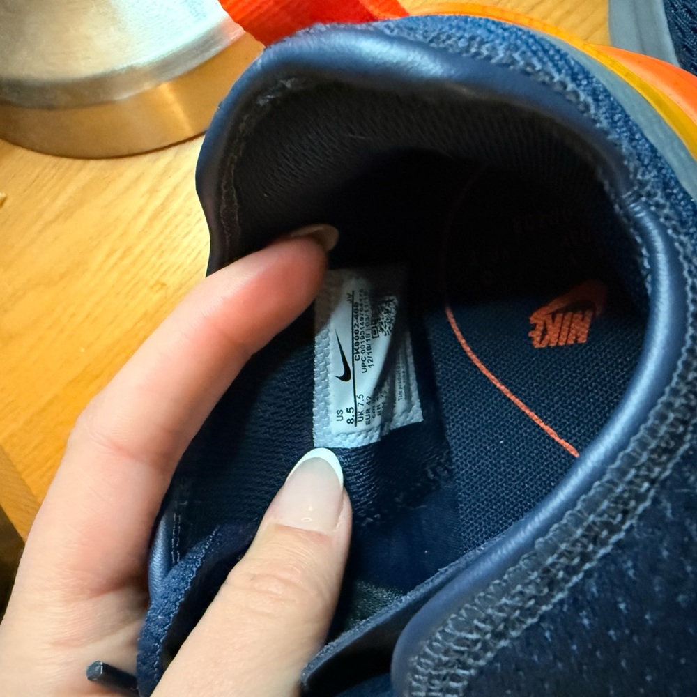 Nike Men's Navy and Orange Sneakers - Picture 4 of 4
